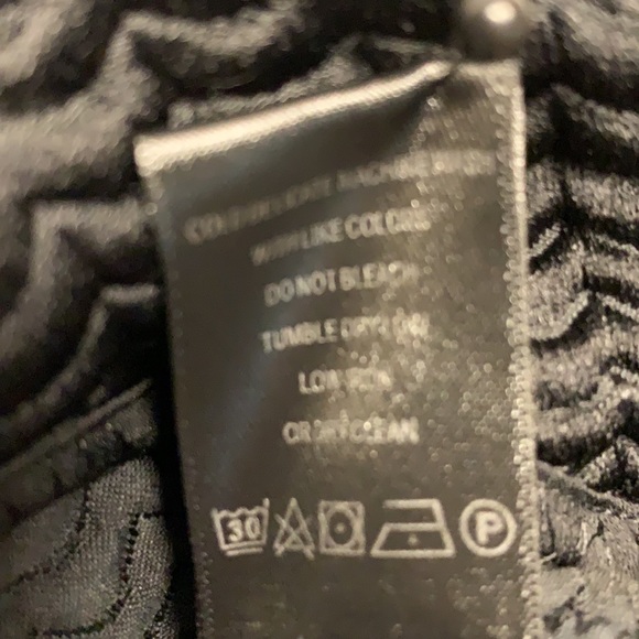 NWT Kendall and Kylie size M - Picture 7 of 7